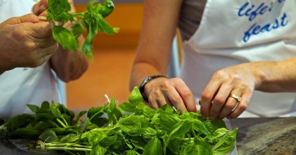 Plant-Based for Health & Taste Cooking Class - Preparing Herbs